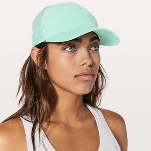 Lululemon Dash & Splash Cap NWT
